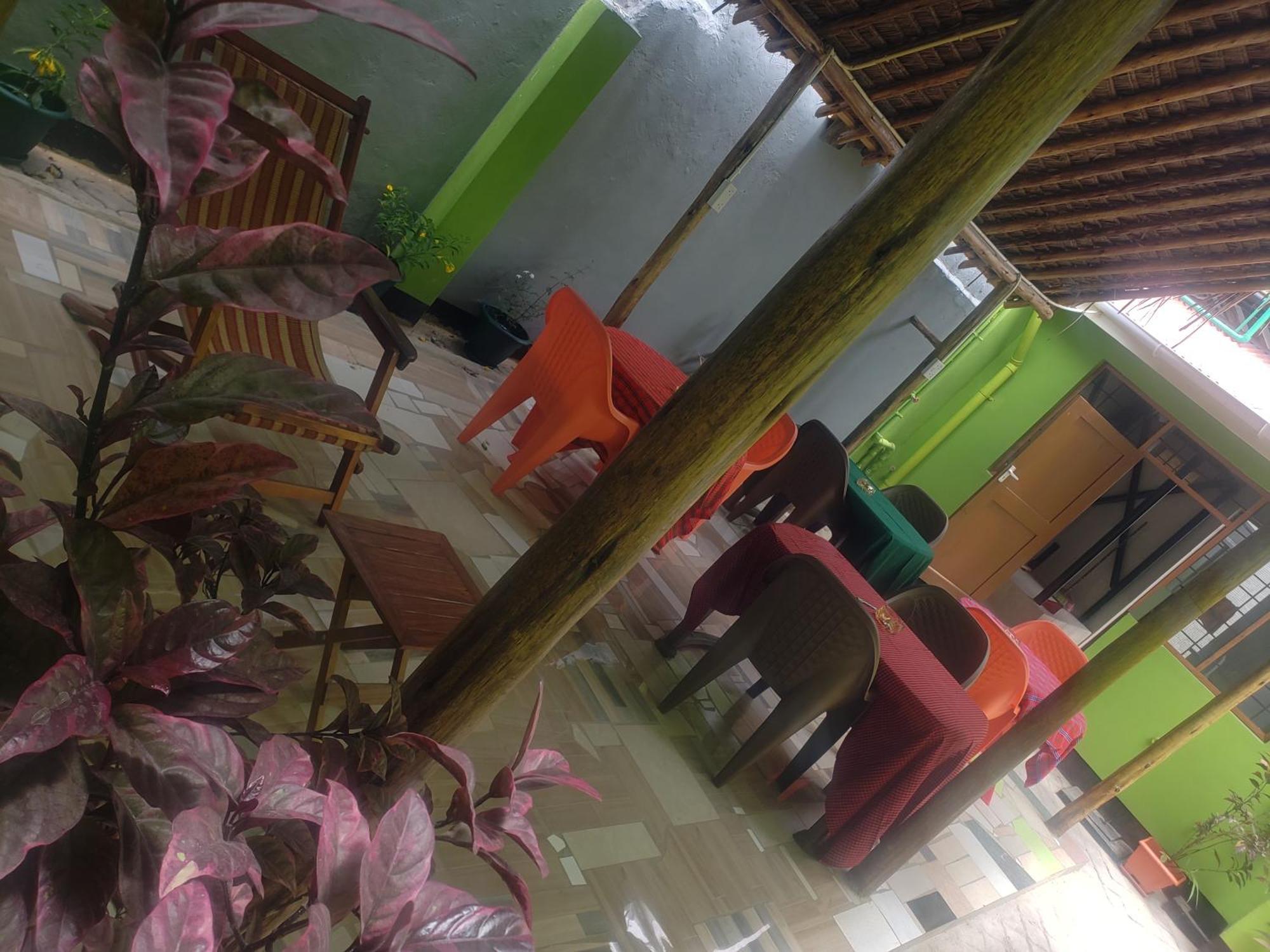 L&J Modern Backpackers Bnb Dar-es-Salaam Eksteriør bilde