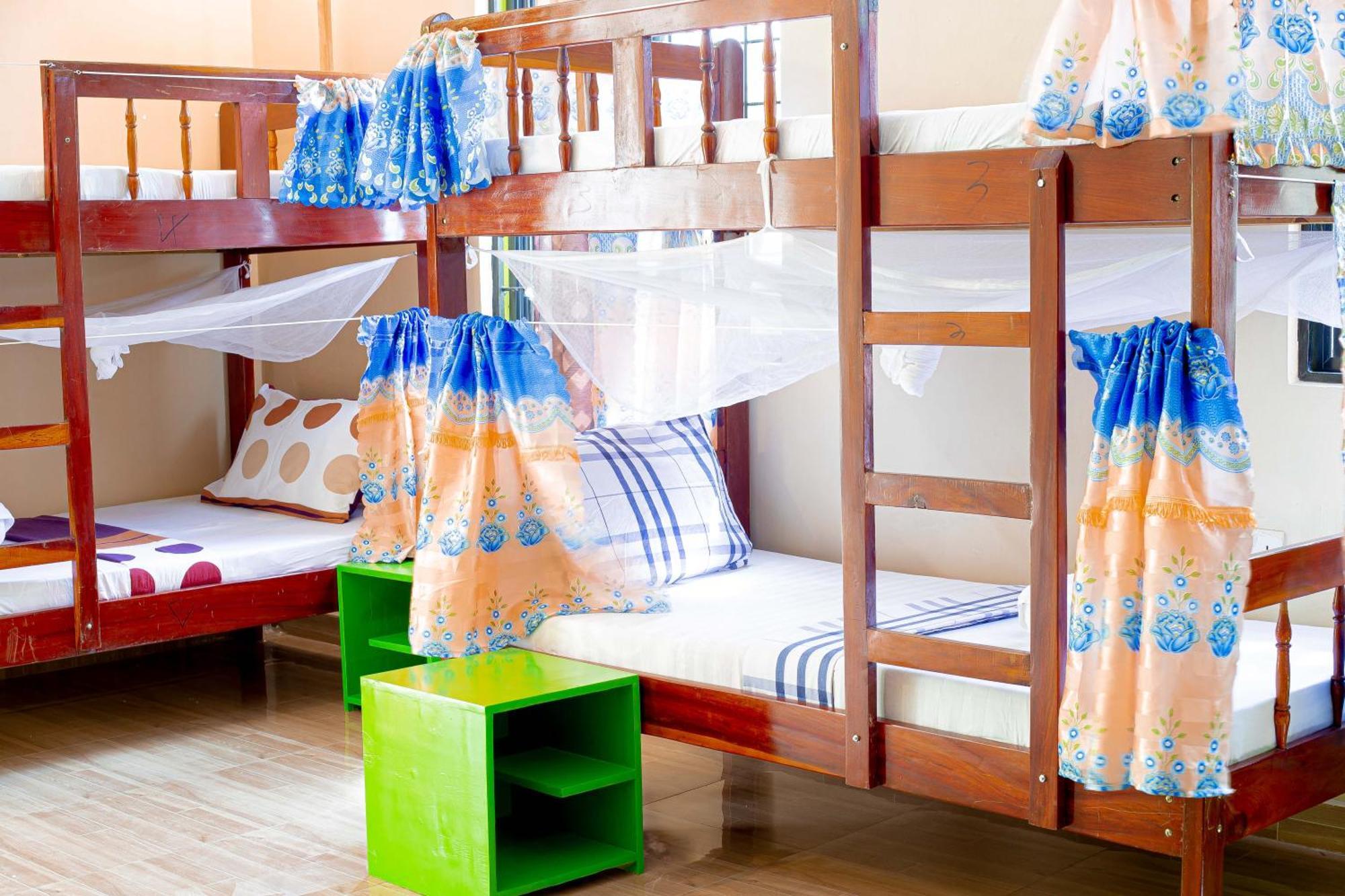 L&J Modern Backpackers Bnb Dar-es-Salaam Eksteriør bilde