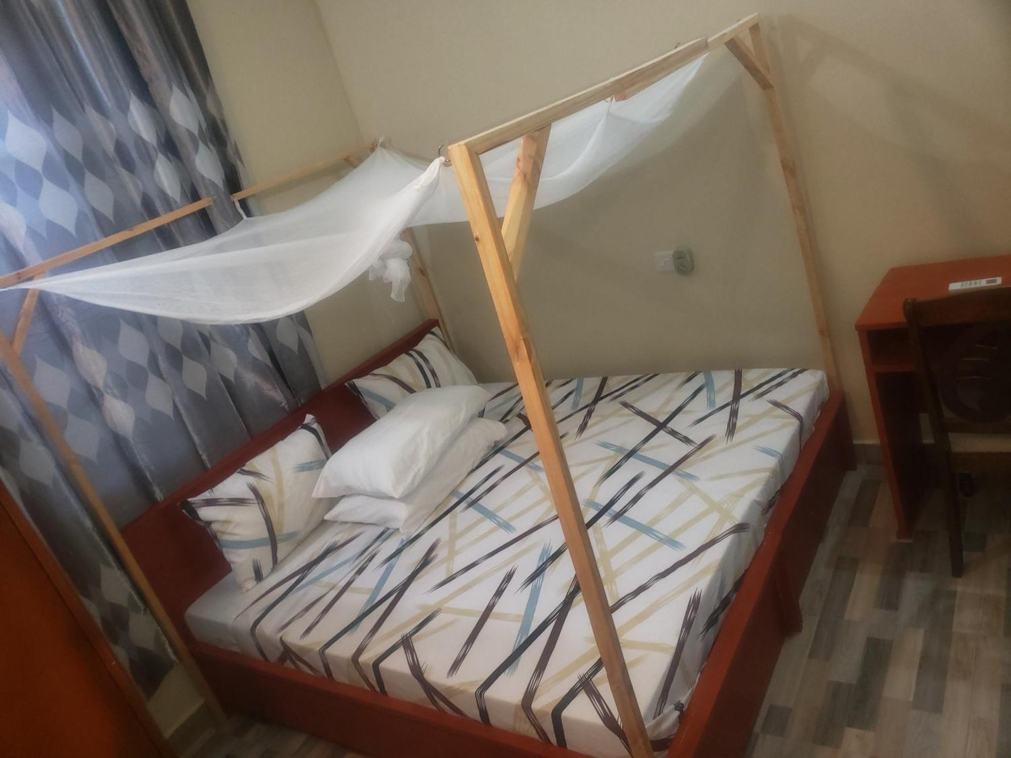 L&J Modern Backpackers Bnb Dar-es-Salaam Eksteriør bilde