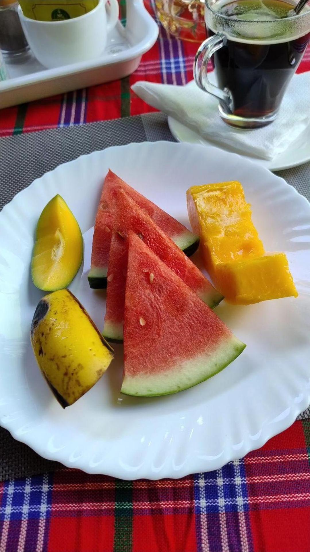 L&J Modern Backpackers Bnb Dar-es-Salaam Eksteriør bilde