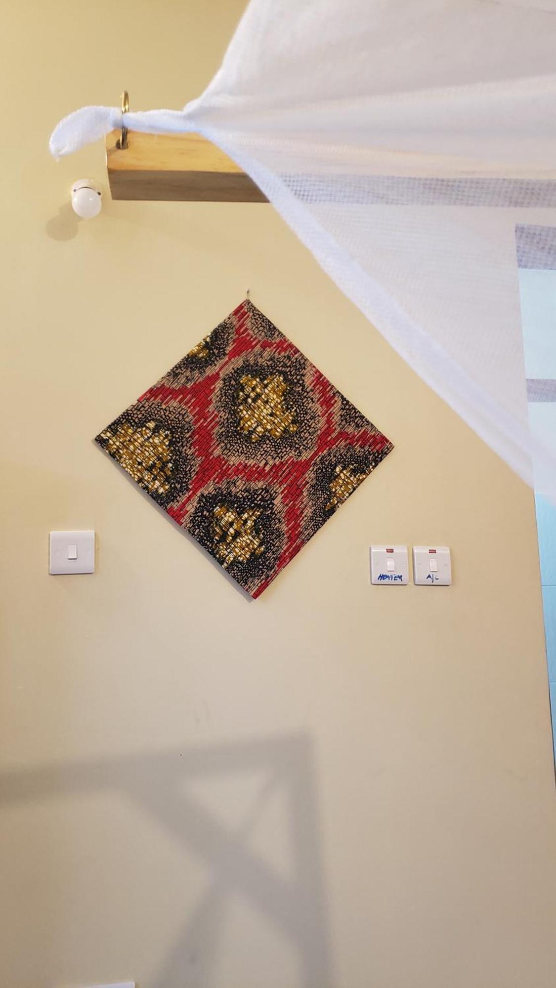 L&J Modern Backpackers Bnb Dar-es-Salaam Eksteriør bilde