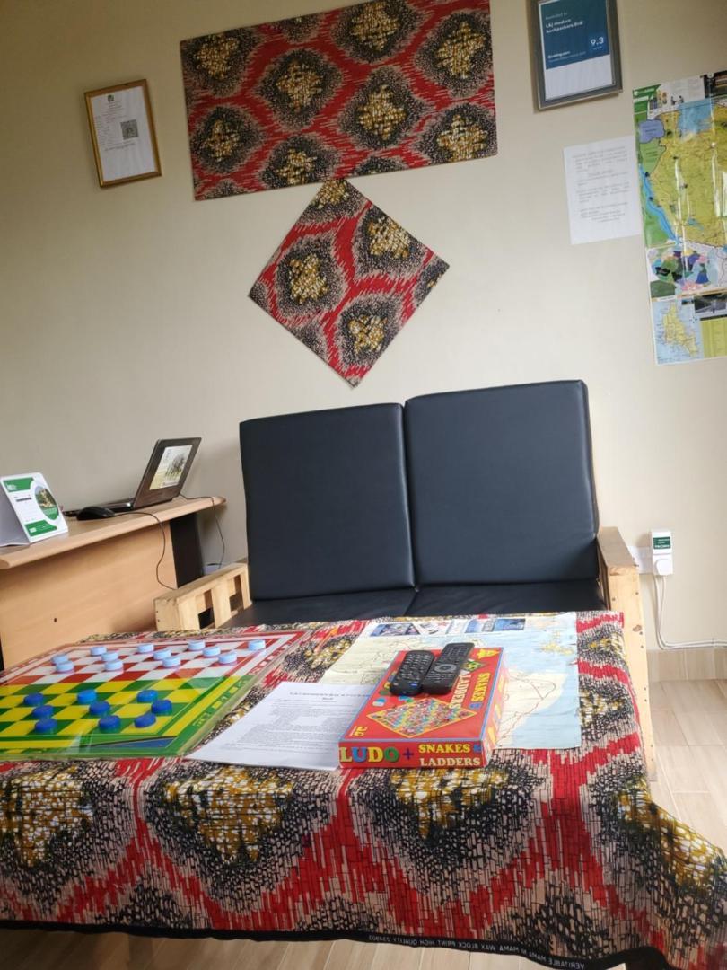 L&J Modern Backpackers Bnb Dar-es-Salaam Eksteriør bilde