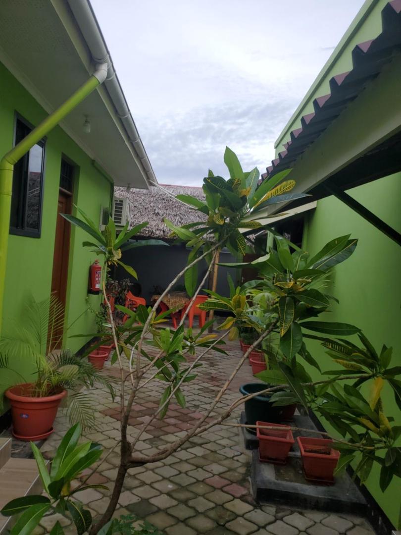 L&J Modern Backpackers Bnb Dar-es-Salaam Eksteriør bilde